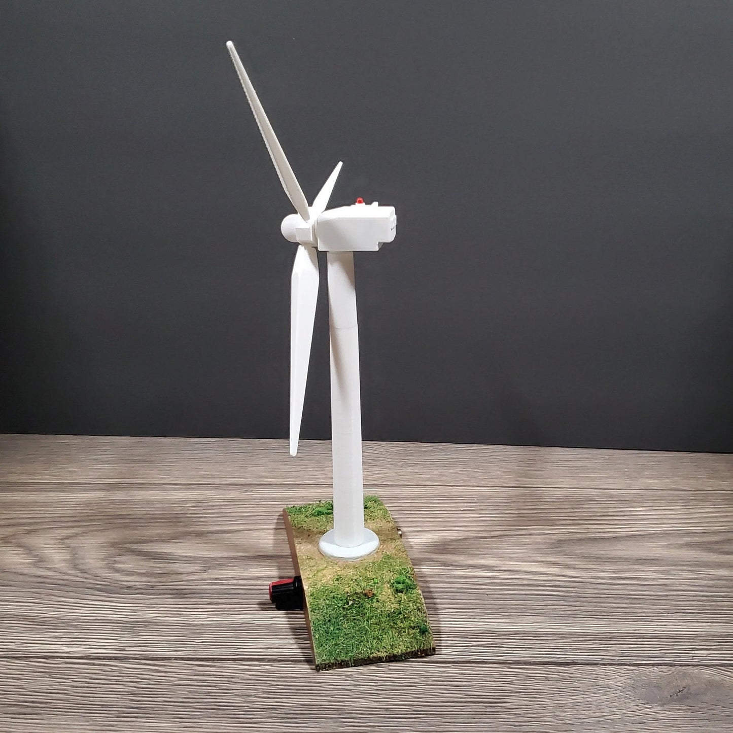 13" Motorized Wind Turbine – Desktop Display with Blinking Light for Dioramas