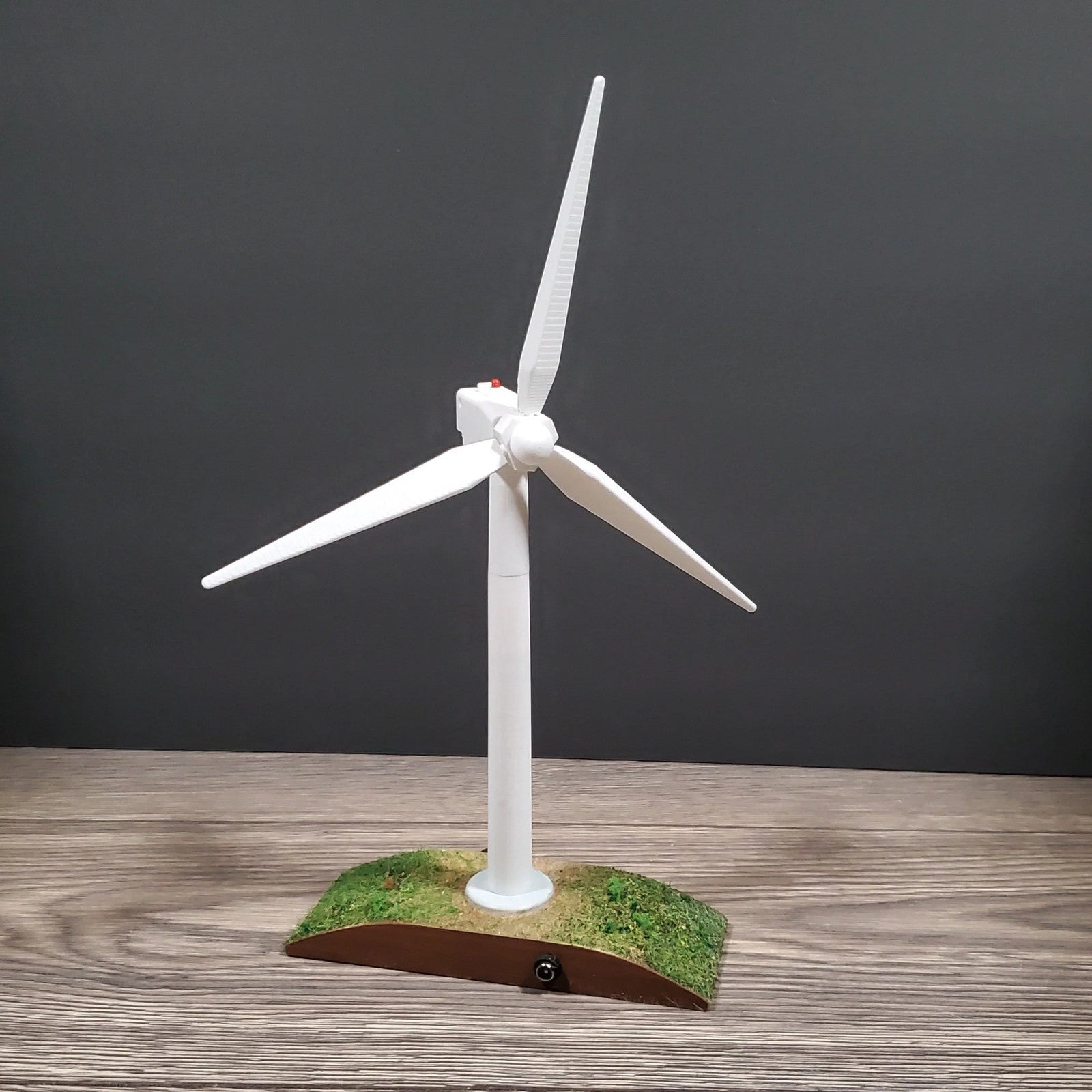13" Motorized Wind Turbine – Desktop Display with Blinking Light for Dioramas