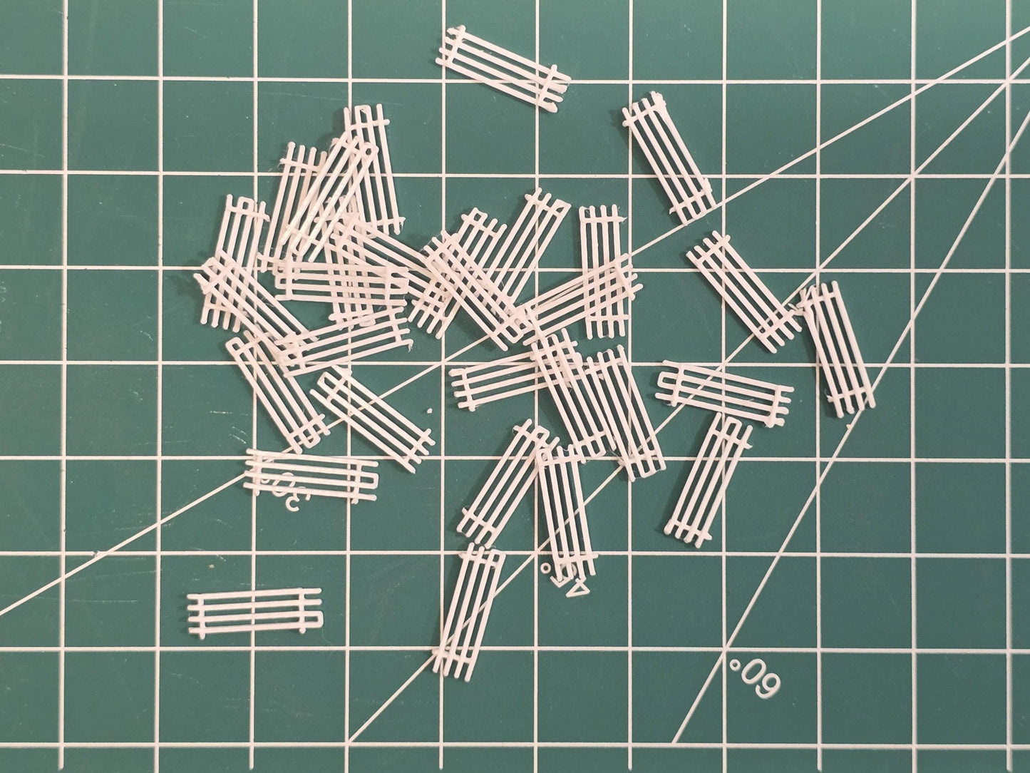 N Scale Split Rail Fence Set 30 Unpainted 3D Printed Pieces for Pioneer