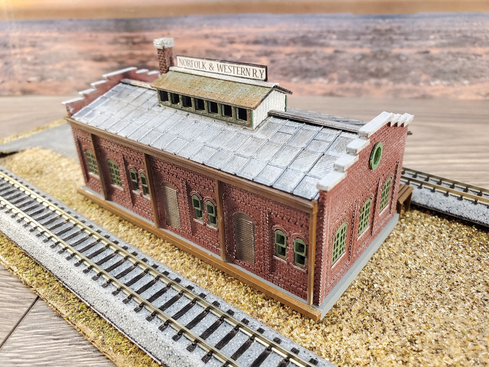 N Scale Norfolk & Western Freight Depot | Hand-Built Museum Replica | Led