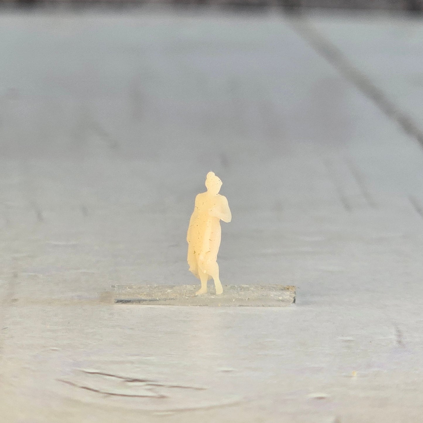 12mm  Resin Printed "Linen Grace" – Woman in Draped Gown Diorama, doll houses, scale modelers, camera props, scene building