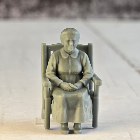 28mm scale Resin Printed Grandma in Chair – Diorama, doll houses, scale modelers, camera props, scene building