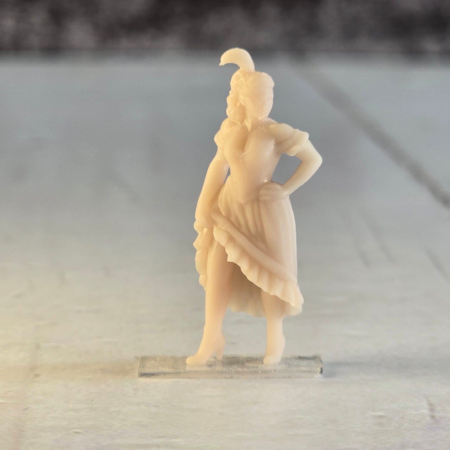28mm scale Resin Printed "Miss Ruby Belle" – Diorama, doll houses, scale modelers, camera props, scene building