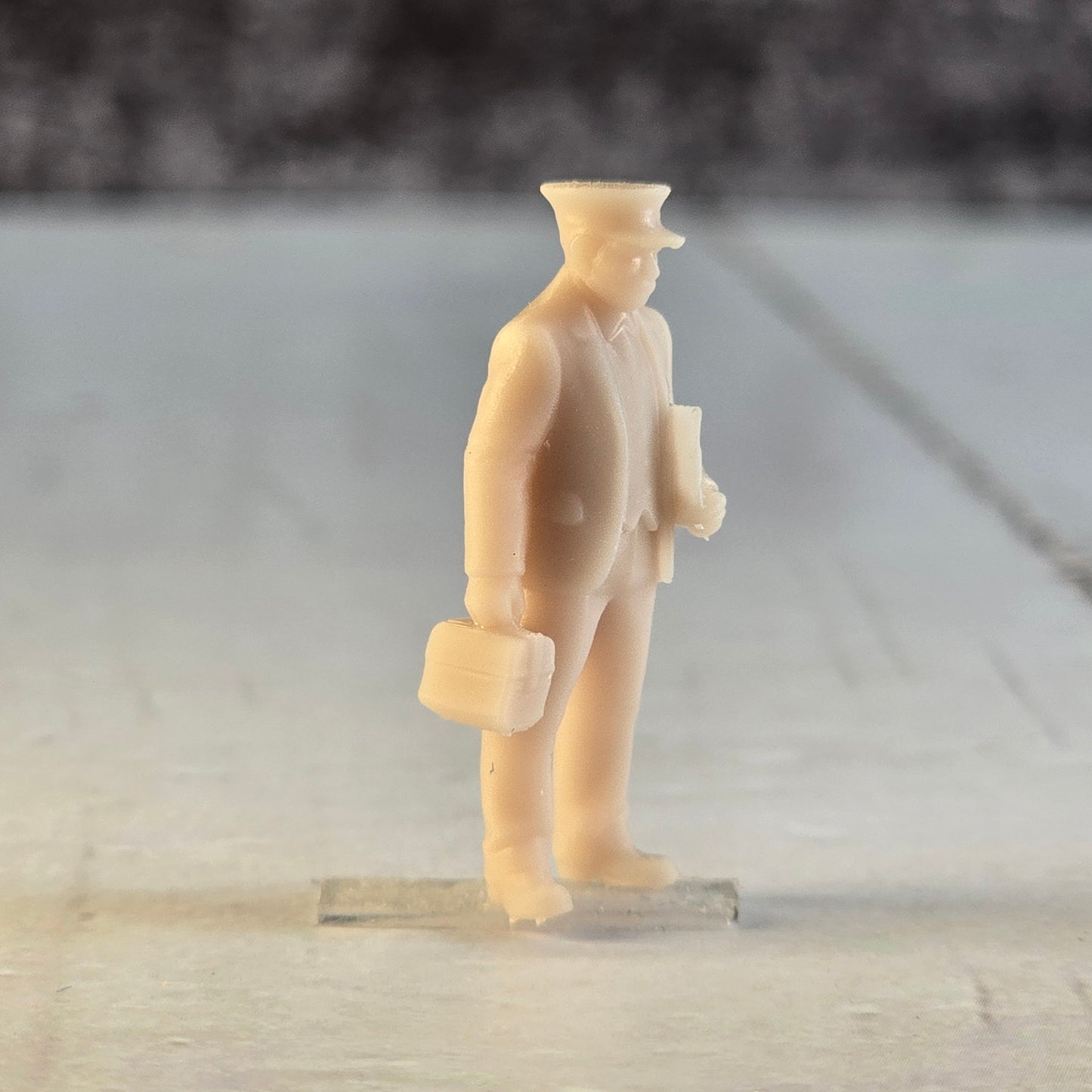 🚂 28mm "Conductor Finch" – Resin Miniature Railroad Officer or Clerk