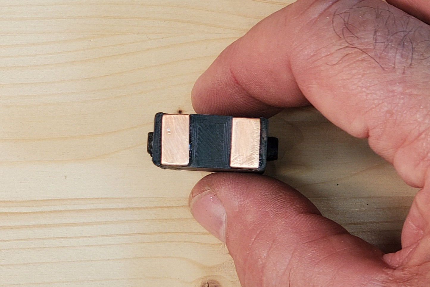HO scale Lighted  track tester for DC and DCC trains - check the condition of your rails