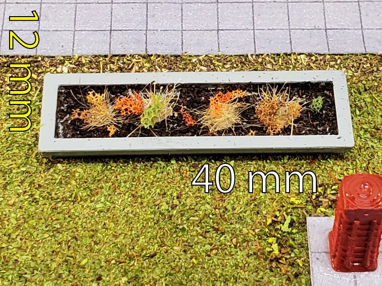 N-scale 3D printed long flower box (1:160) for dioramas, model trains, dollhouses, landscapes - unpainted, war gaming, displays, miniatures.