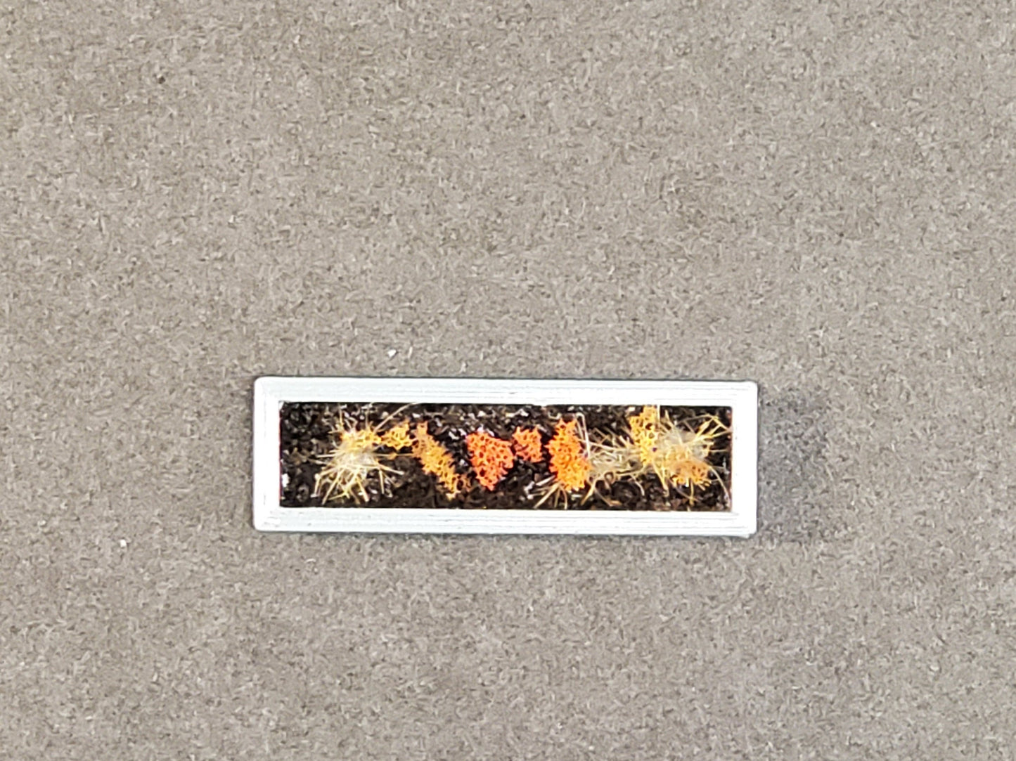 N-scale 3D printed long flower box (1:160) for dioramas, model trains, dollhouses, landscapes - unpainted, war gaming, displays, miniatures.