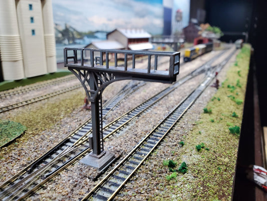 N Scale 3D-printed 1:160 cantilever signal bridge kit for dioramas, terrain, model trains, dollhouses, landscapes, and miniatures.