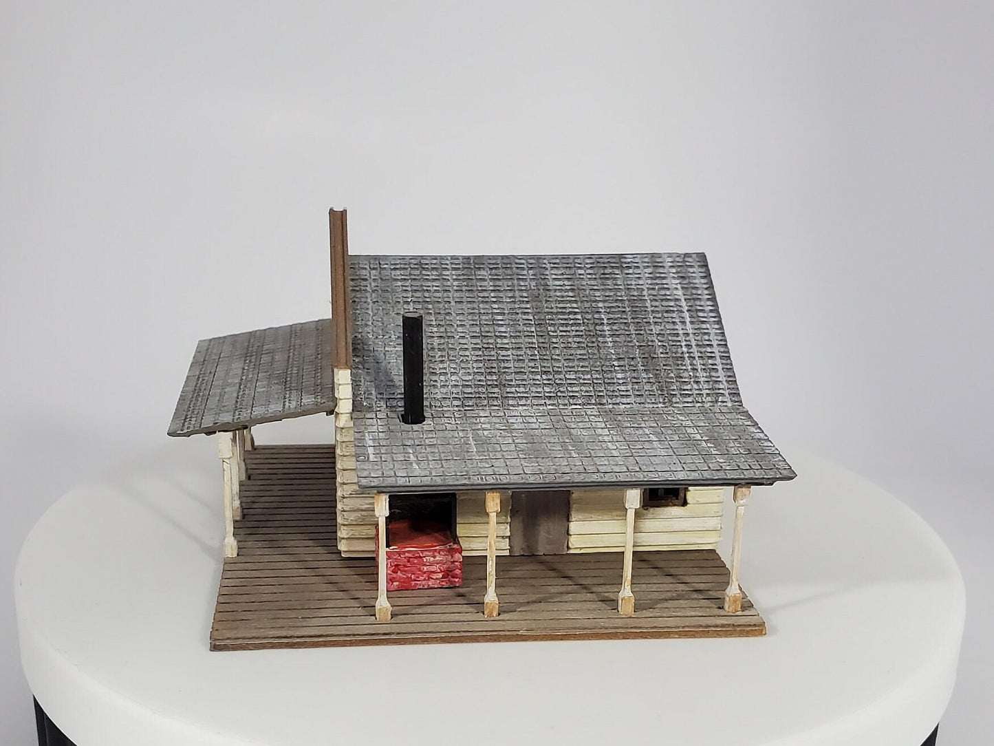 N scale 3D printed Pioneer building Kit - BLACKSMITHY - UN painted with instructions. Great for Dioramas, Terrain miniatures, Model trains.