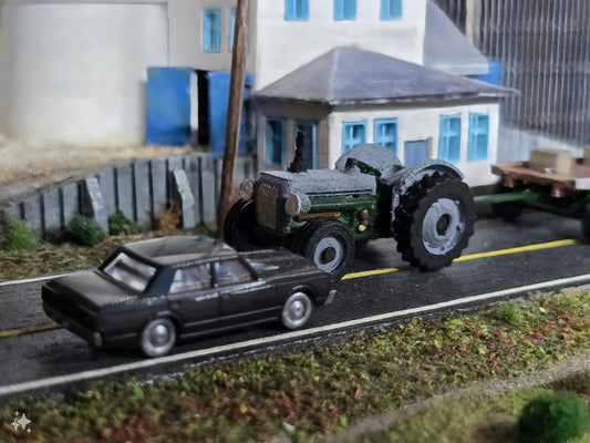 N scale 3D Farm kit Tractor  printed plastic model with / instructions - Dioramas-Terrain-Model trains-Dollhouse-Landscapes-Miniatures.