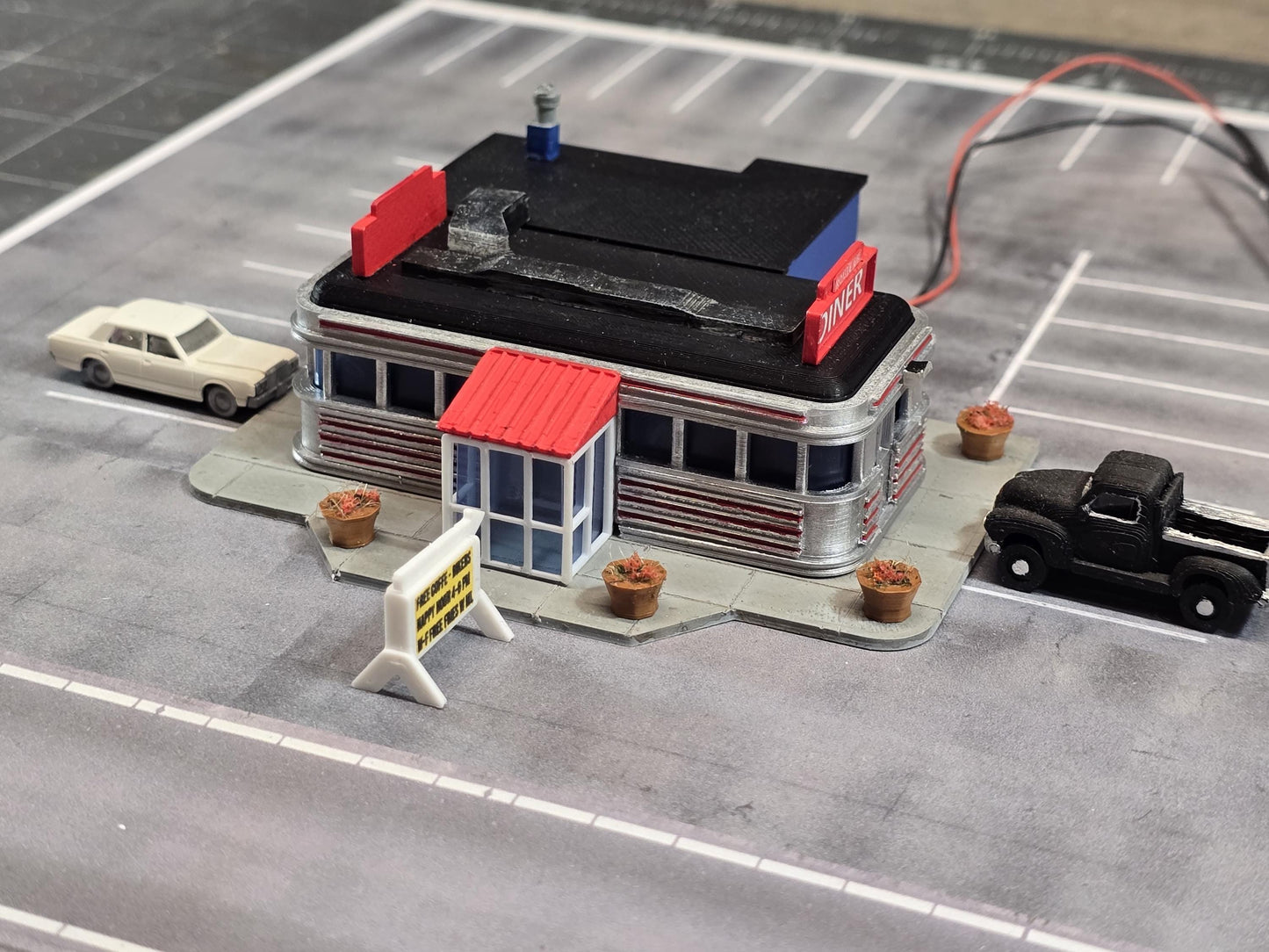Nscale route 66 Diner-Lighted,Weathered, Ready-Built Miniture for Model Railroad Layout,Diorama scene, or Train Display
